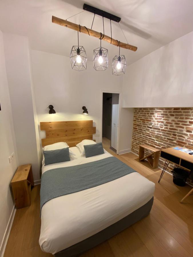 Lyo - Centre Perrache Hotel 2*