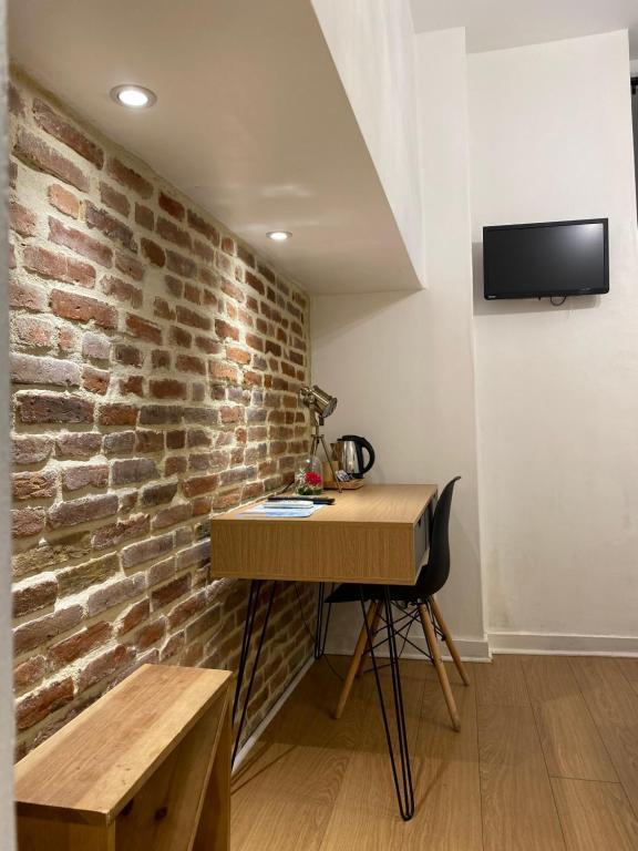Hotel Lyo - Centre Perrache 2*
