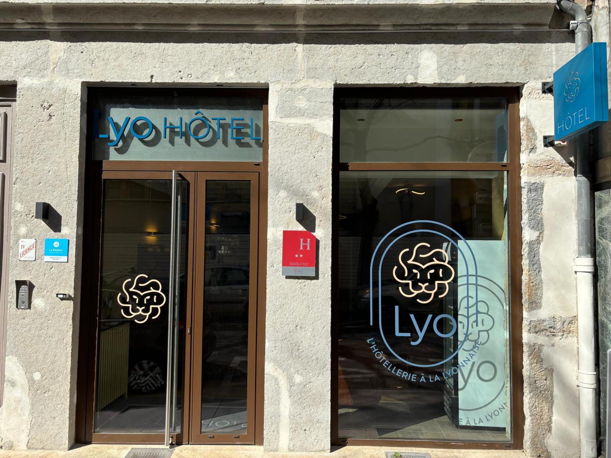 Lyo - Centre Perrache 2*